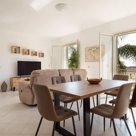 Apartament Costa Holiday *